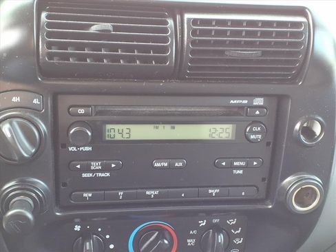 Used 2010 Ford Ranger XLT image 19