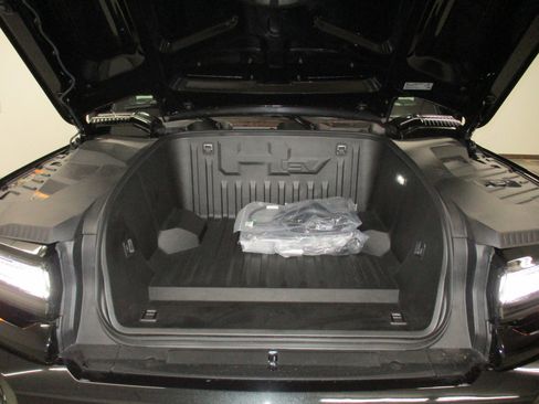 New 2026 GMC Hummer EV 2X w/ LPO, Dark Essentials Package image 11