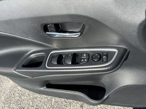 Used 2025 Nissan Versa SR w/ Trunk Package FWD image 26