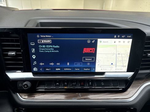 Used 2024 Chevrolet Silverado 1500 LT image 38