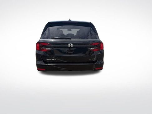 Used 2024 Honda Odyssey Sport image 4