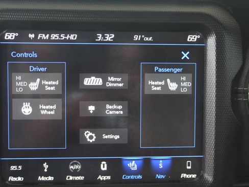 Used 2018 Jeep Wrangler Unlimited Sahara AWD/4WD image 37