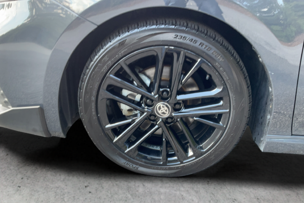 Used 2025 Toyota Camry SE w/ Multimedia Upgrade Package FWD image 23