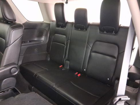 Used 2024 Nissan Pathfinder SL w/ SL Premium Package image 28