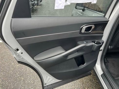 New 2025 Kia Sorento EX w/ Panoramic Sunroof Package image 15