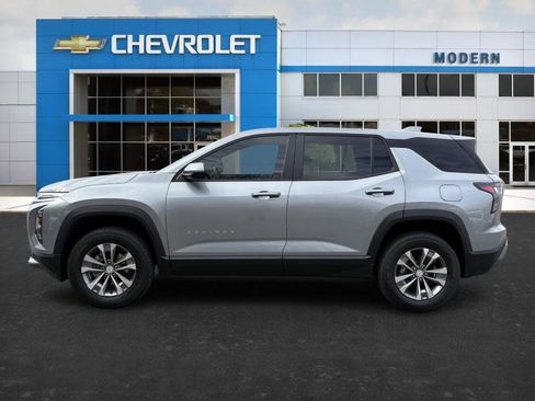 New 2026 Chevrolet Equinox LT image 2