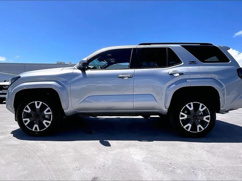 Used 2026 Toyota 4Runner 4WD image 3