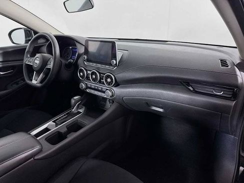 Certified 2023 Nissan Sentra SV FWD image 25