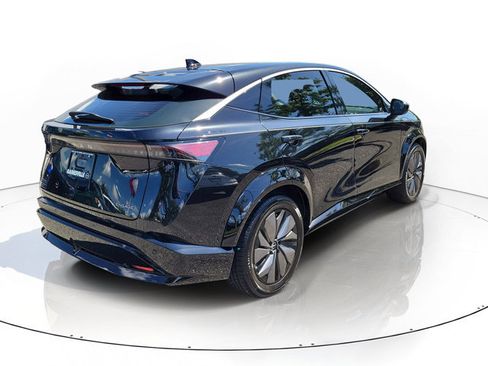Used 2024 Nissan Ariya FWD image 2