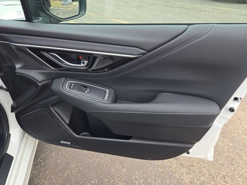 Used 2023 Subaru Legacy Limited image 6