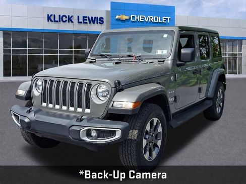 Used 2022 Jeep Wrangler Unlimited Sahara w/ Cold Weather Group AWD/4WD image 3