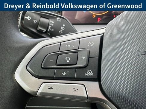 New 2026 Volkswagen Tiguan SE image 14