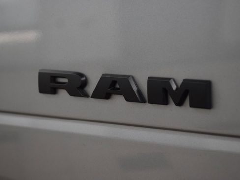 Used 2023 RAM 2500 Limited image 19