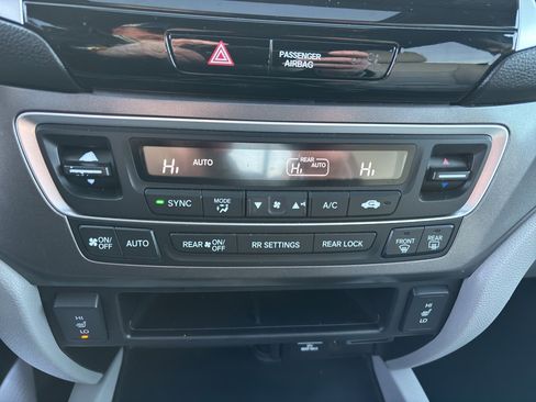 Used 2018 Honda Pilot EX-L image 9
