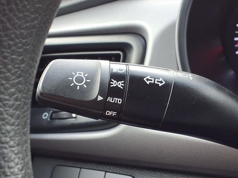 Used 2018 Kia Rio S FWD image 13