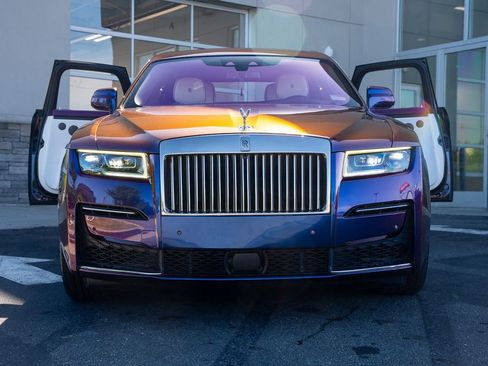 Used 2022 Rolls-Royce Ghost w/ Ghost Package AWD/4WD image 4