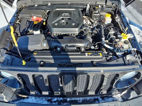 Used 2022 Jeep Wrangler Sport image 27