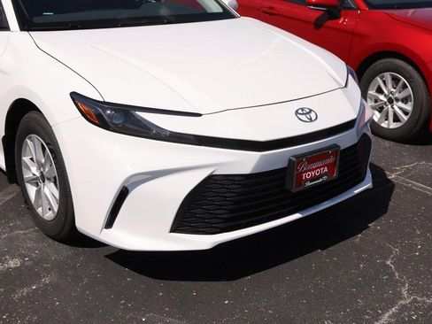 New 2026 Toyota Camry LE AWD/4WD image 5