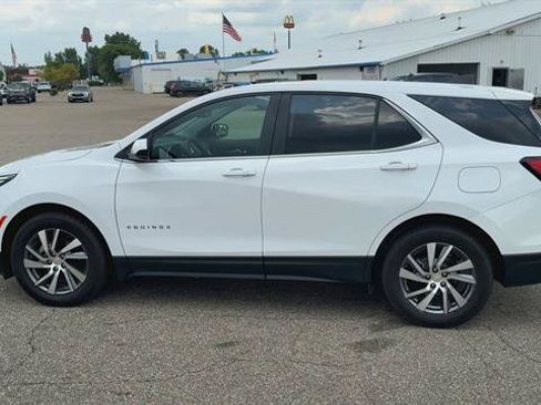 Used 2024 Chevrolet Equinox LT FWD image 5
