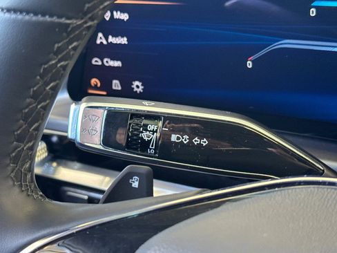 Certified 2024 Cadillac Lyriq Tech w/ Driver Assist Package AWD/4WD image 34