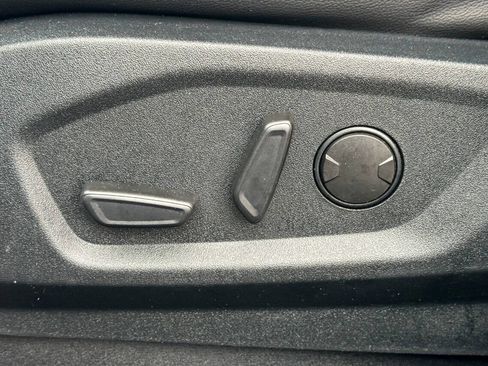 Used 2020 Ford Edge SEL w/ Convenience Package image 21