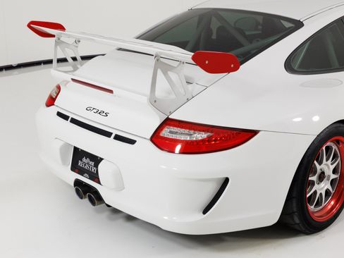 Used 2011 Porsche 911 GT3 RS RWD image 57