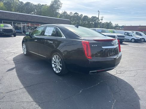 Used 2017 Cadillac XTS Luxury image 3