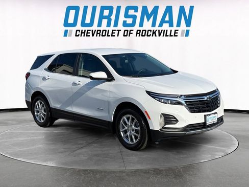 Used 2024 Chevrolet Equinox LT w/ LPO, Cargo Package FWD image 1