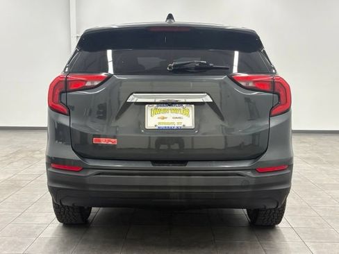 Used 2018 GMC Terrain SLE FWD image 3