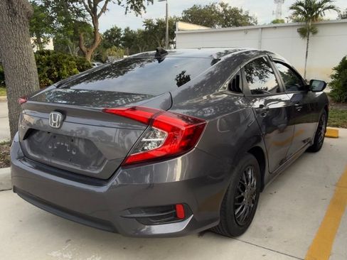 Used 2018 Honda Civic LX image 7