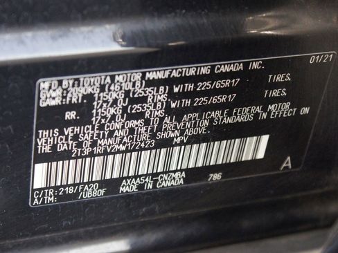 Used 2021 Toyota RAV4 XLE AWD/4WD image 25
