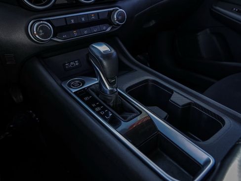 Used 2022 Nissan Sentra SV w/ Trunk Package image 31