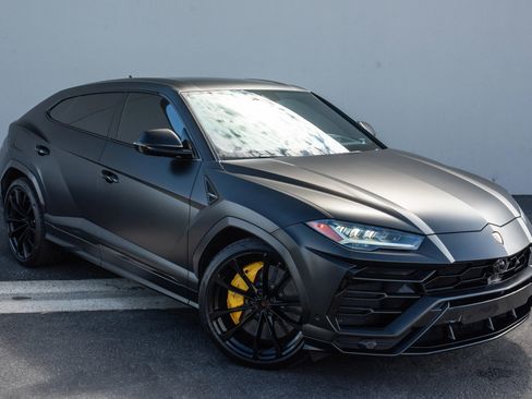 Used 2020 Lamborghini Urus image 6