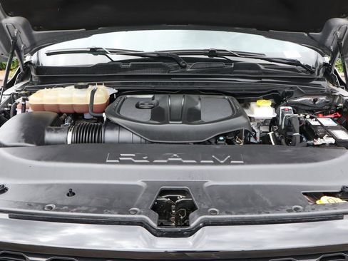 Used 2025 RAM 1500 Big Horn AWD/4WD image 13