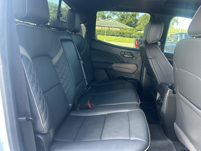Used 2024 GMC Canyon Denali AWD/4WD image 13