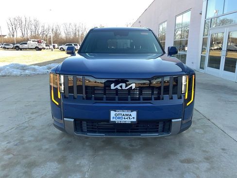 New 2027 Kia Telluride S image 3