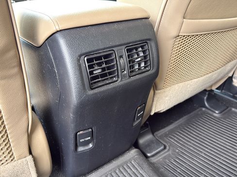 Used 2018 Toyota 4Runner SR5 Premium AWD/4WD image 17