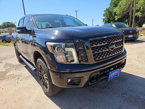 Used 2019 Nissan Titan SL w/ Midnight Edition AWD/4WD image 2