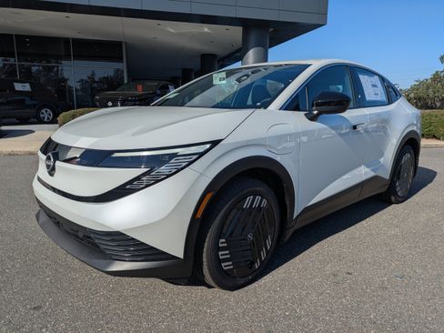 New 2026 Nissan Leaf S+ image 8