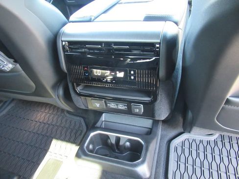 New 2026 Jeep Grand Wagoneer 4WD w/ Quick Order Packge 29V Upland image 32