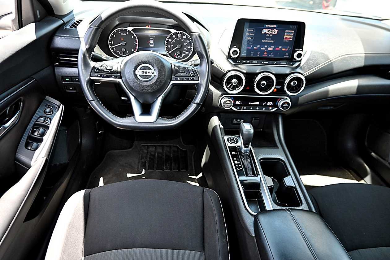 Used 2020 Nissan Sentra SV w/ Electronics Package FWD image 11