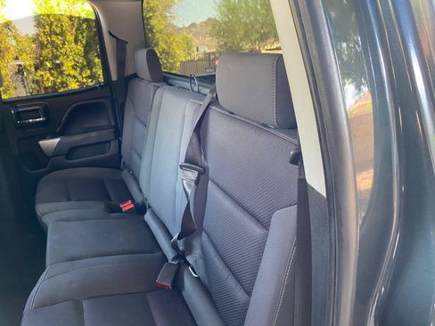 Used 2018 Chevrolet Silverado 1500 LT AWD/4WD image 33
