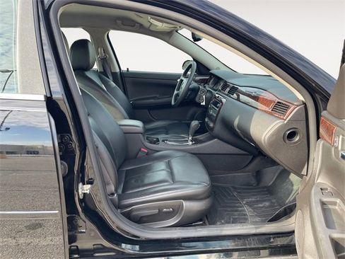 Used 2016 Chevrolet Impala LTZ image 15