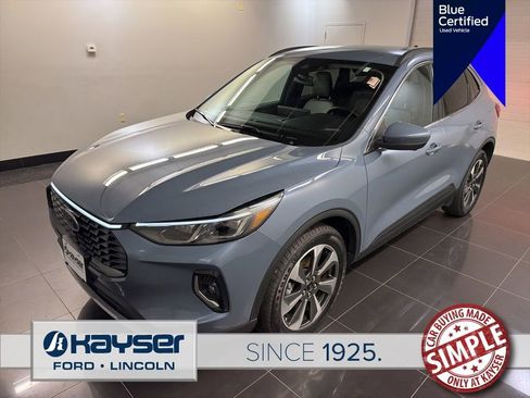 Certified 2023 Ford Escape Platinum AWD/4WD image 3