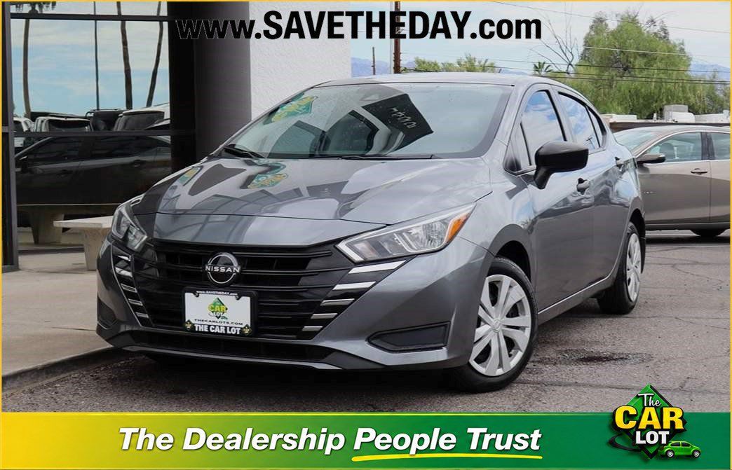 Used 2024 Nissan Versa S w/ Trunk Package FWD image 1