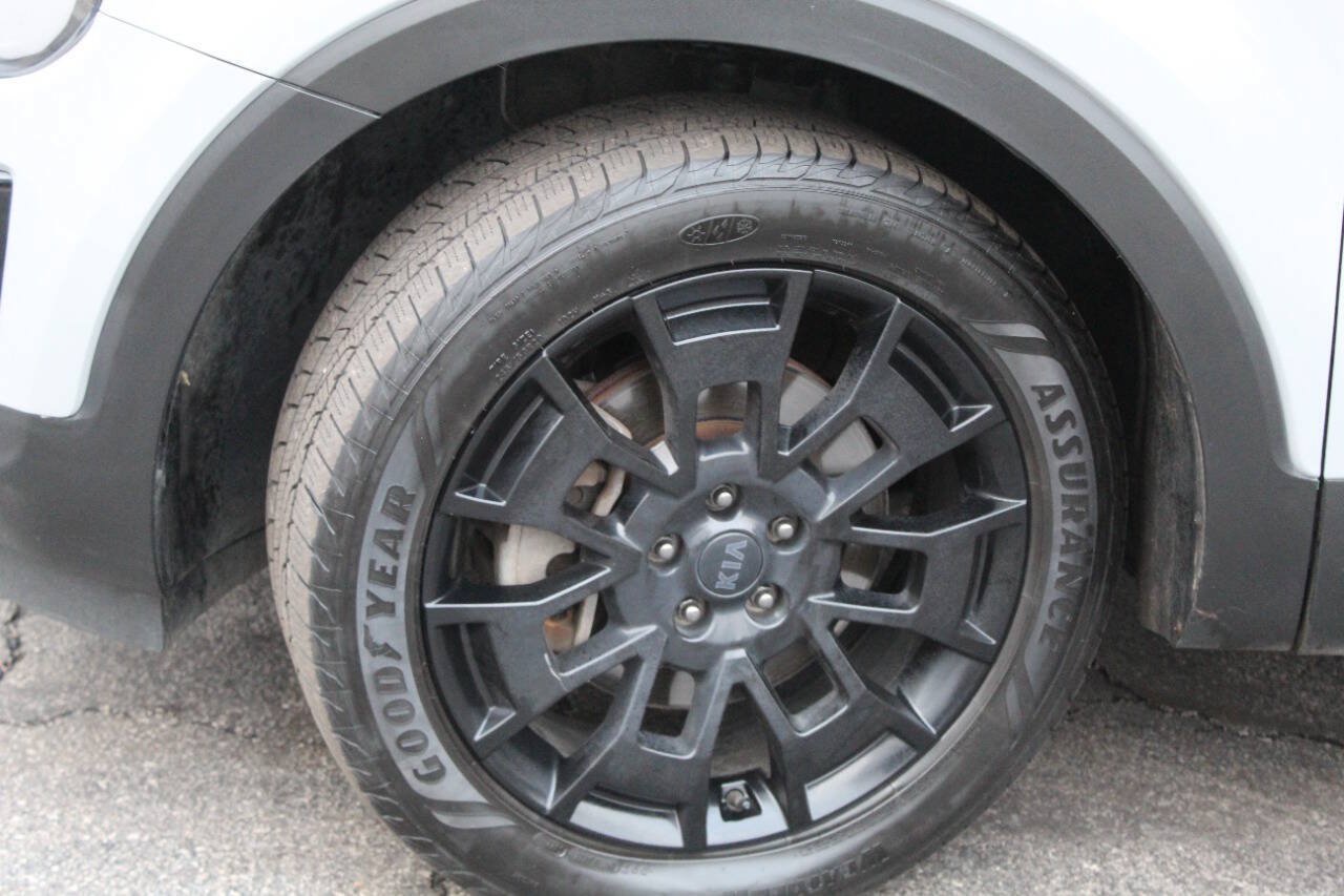 Used 2021 Kia Telluride EX w/ EX Premium Package AWD/4WD image 29