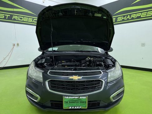 Used 2016 Chevrolet Cruze LT image 4