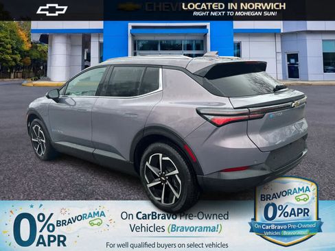 New 2026 Chevrolet Equinox EV LT image 8