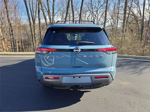 New 2026 Nissan Pathfinder Platinum AWD/4WD image 8