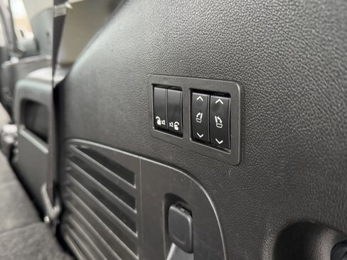 Used 2016 Chevrolet Tahoe LTZ image 36